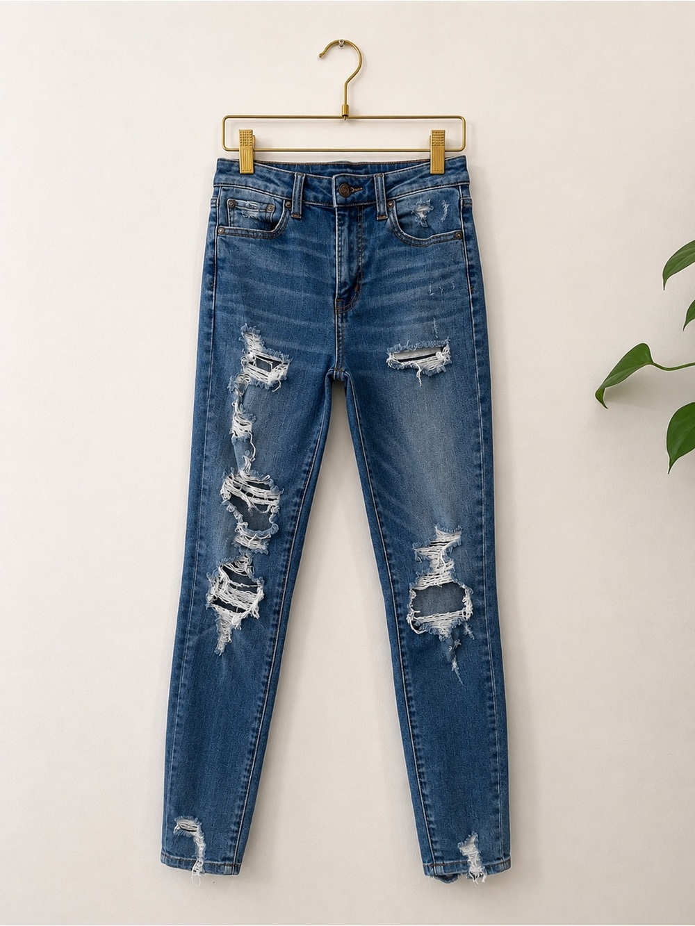American Eagle Super Hi-Rise Jegging Women’s Distressed Jeans Size 4 AEO